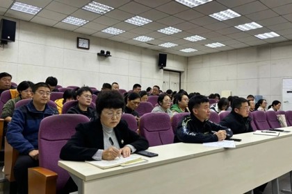 特色化集体备课展示活动圆满落幕：文理齐绽智慧，共探教学新径