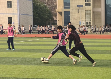 九中“班超”赛场，点亮青春光芒——郑州市第九中学举办第六届校园球类班级联赛