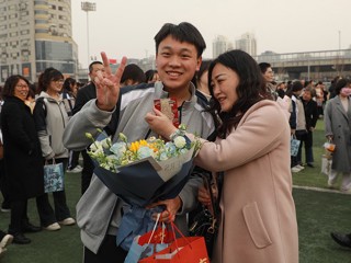 高三年级成人仪式1-7班